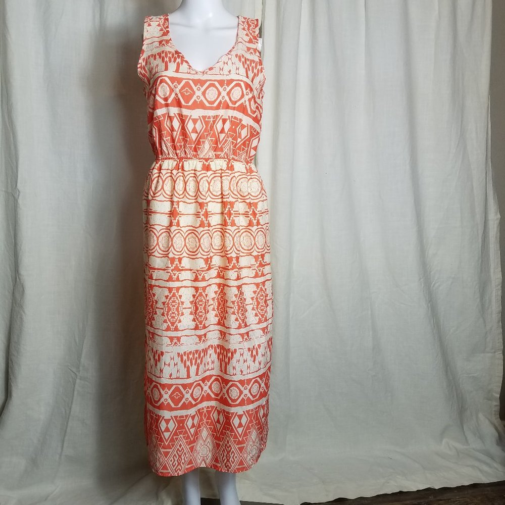 Francesca's bird cage geometrical shift dress